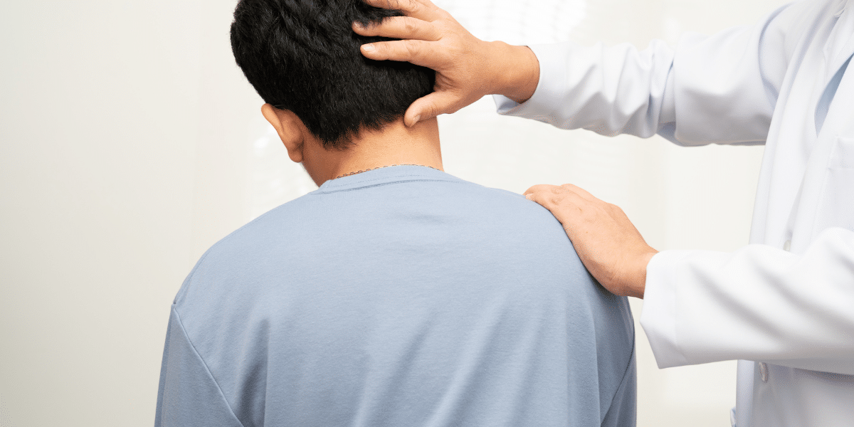 How Chiropractors Diagnose and Treat Pinched Nerves 